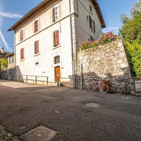 公寓 & Castle - Au Pied Du Chateau D'annecy Proche Coeur Historique & By Immoconciergerie 阿讷西